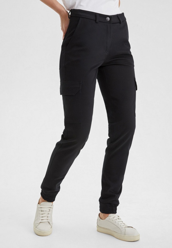 картинка товара брюки carol black в магазине Envy LAB